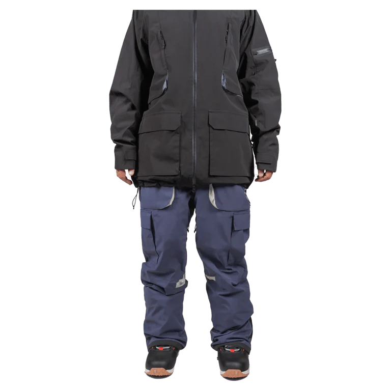 2L Patrol Cargo Snowboard Pants - Image 18