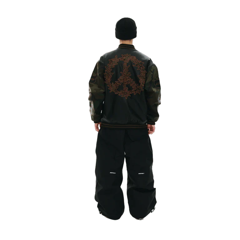 Arc Logo Super Wide Ventilation Snowboard Pants - Image 17