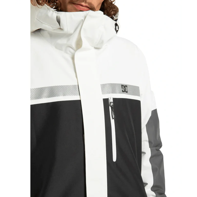 Defiant Snowboard Jacket - Image 15