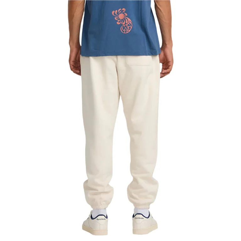 Va Essential Sweatpants - Image 6