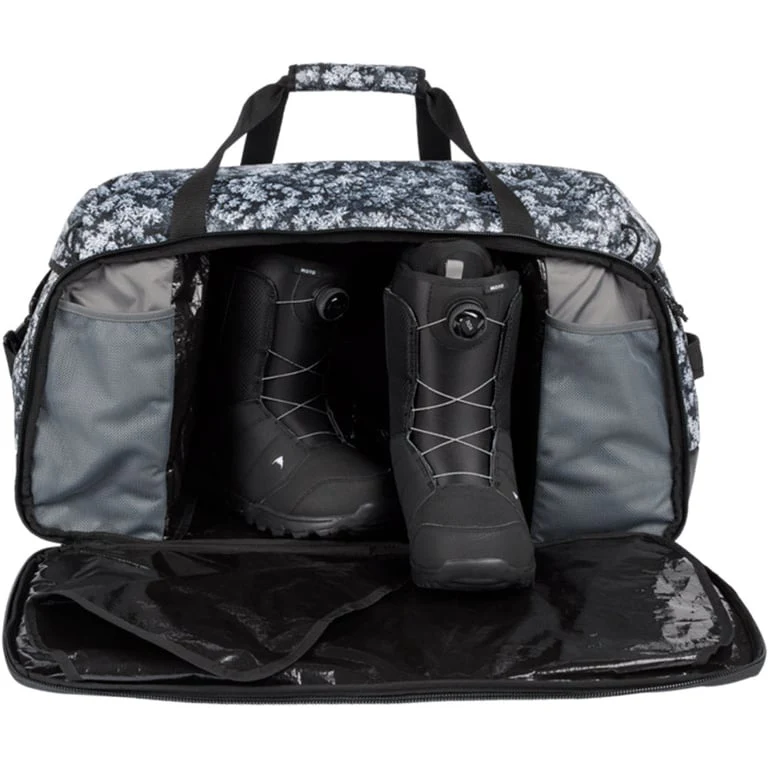 Flight Attendant 90L Duffel Bag - Image 4