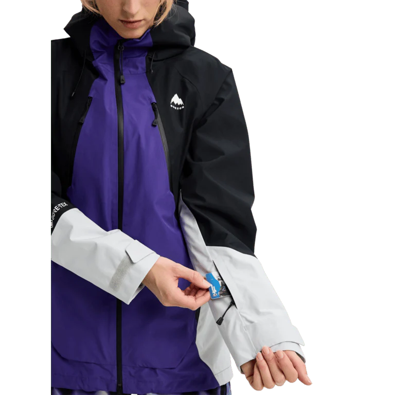 Reserve Gore-Tex Snowboard Jacket - Womens - Image 5