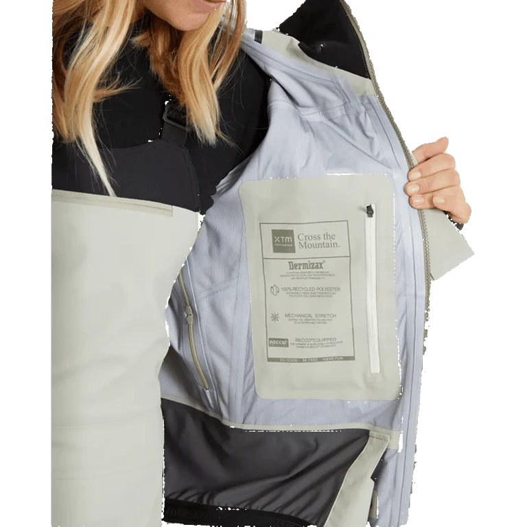 Solitaire Ski Jacket - Image 10